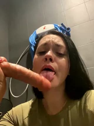 Luccreccia_ - stripchat